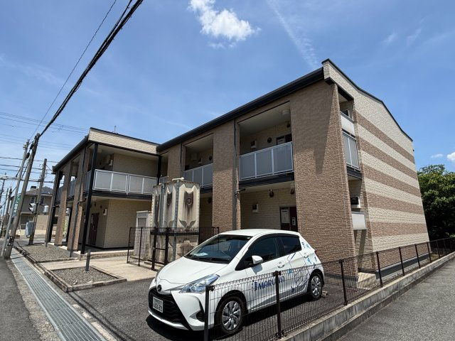 レオパレスカーサ