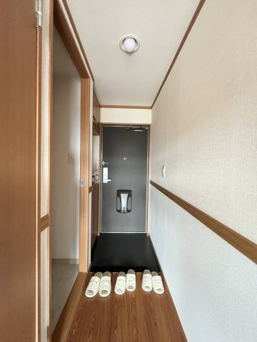 フォレストガーデン　Ａ棟の玄関