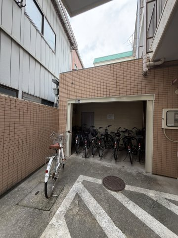 パールハイツのエントランス