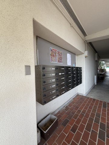 白川コーポのエントランス