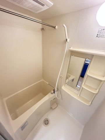 プレサンス淀リーヴァの浴室