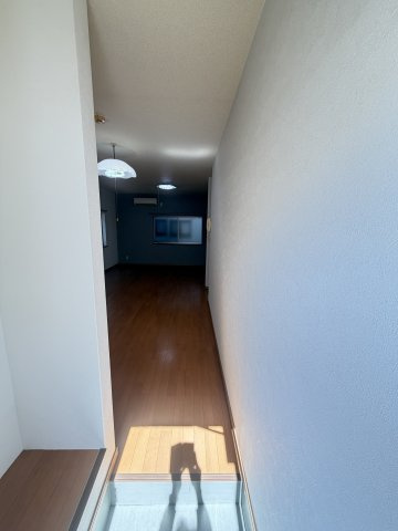 国玉ハイツの玄関