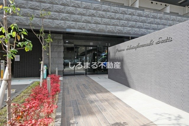 プレサンス堺筋本町センティスのエントランス