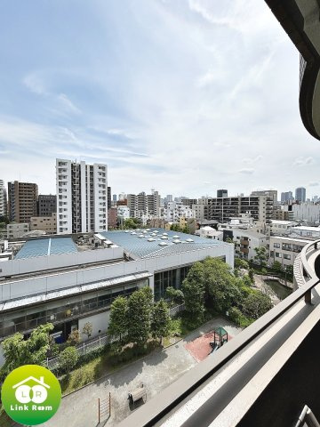 パレ・デ・シャンサールの展望