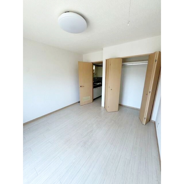 藤沢市湘南台３丁目のアパートの寝室