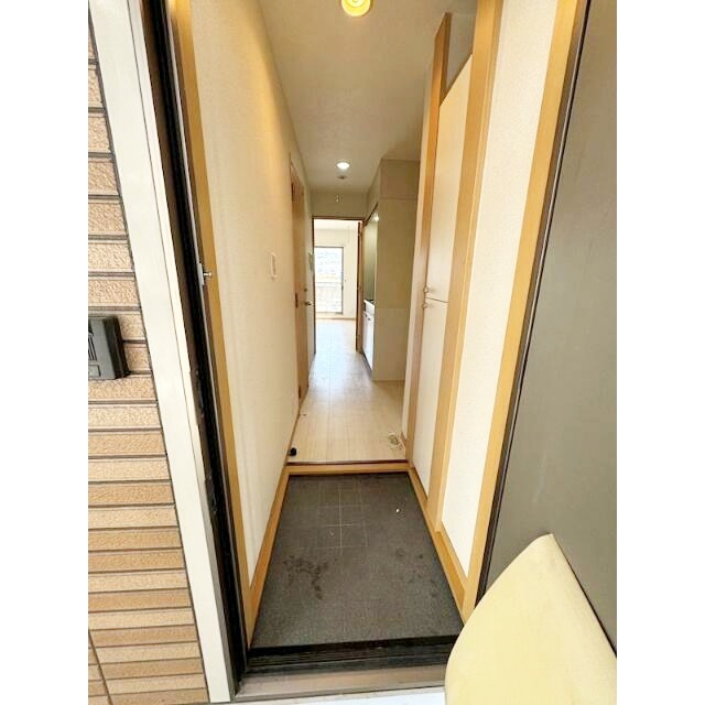 藤沢市湘南台３丁目のアパートの玄関