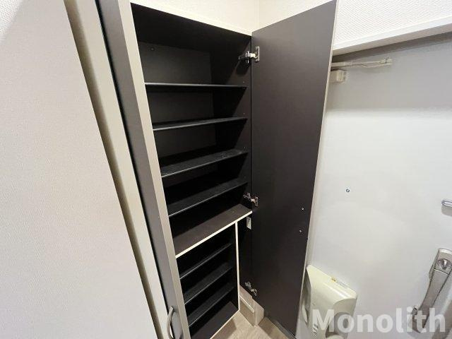 セレブ・パール二色の収納
