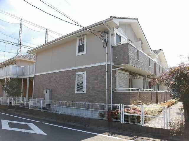 稲城市矢野口のアパートの外観