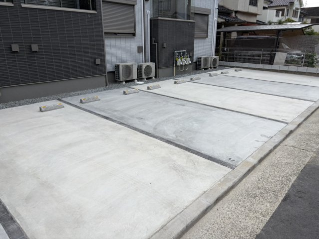 Belle Lead加古川　イチョウ並木の駐車場