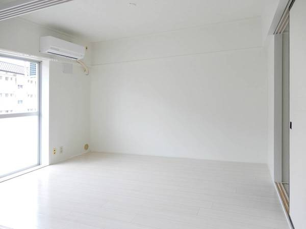 【居間・リビング】 | ビレッジハウス日向1号棟 | ビレッジハウスの同一物件・同一タイプの間取りの写真です