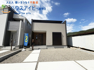 【外観パース】 | 岐阜市中川原新築建売全3棟！お車並列3台可能！南道路につき日当り良好♪ウォークインクローゼットあり！ | 岐阜市中川原新築建売全3棟！お車並列3台可能！南道路につき日当り良好♪ウォークインクローゼットあり！