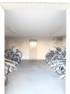 【その他共用部分】 | ルピナスコート柴崎 | 屋内駐輪場