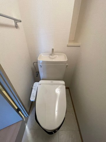 マイステージ逆瀬川のトイレ|コンパクトで使いやすいトイレです