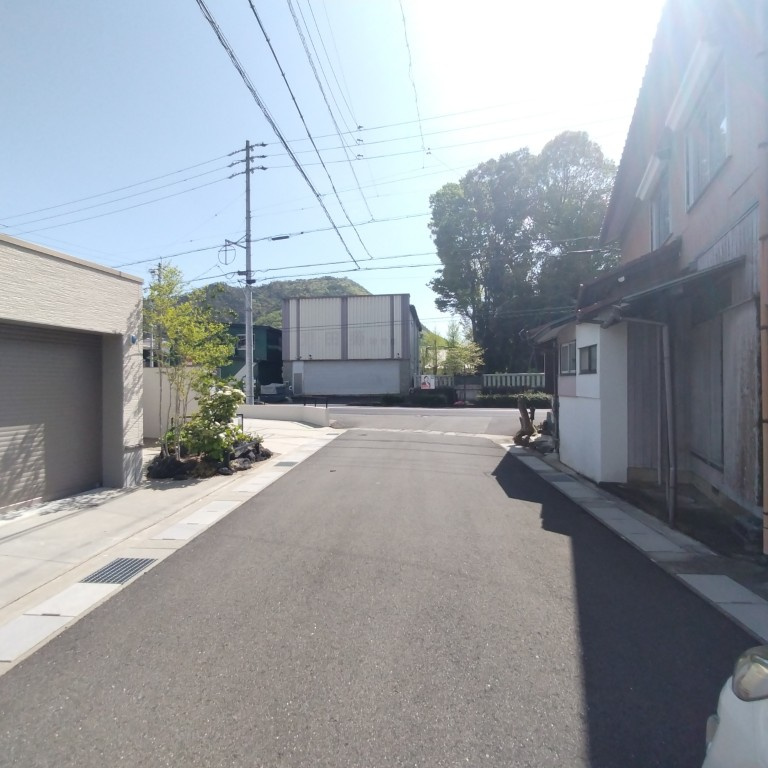 ６６７９２　岐阜市八代２丁目土地の前面道路含む現地写真