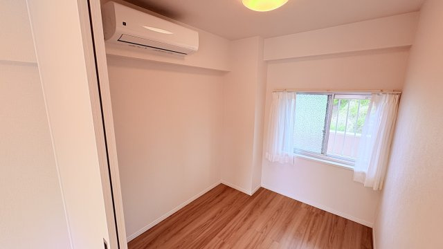 ★仲介手数料半額★まんしょん中目黒（戦争終了後の不動産上昇前に検討しましょう）の洋室