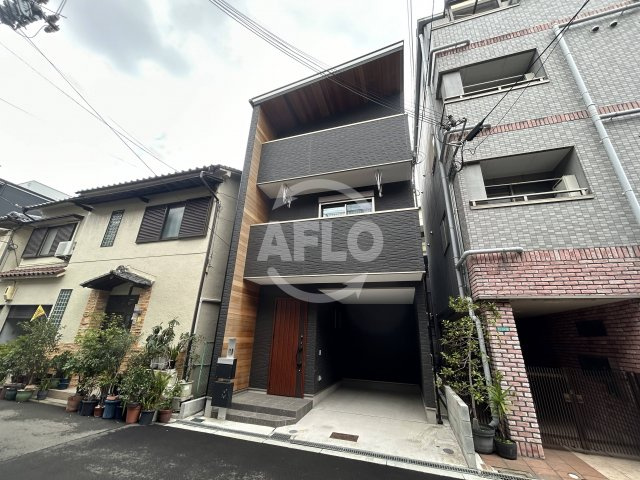 港区田中2丁目戸建　田中小学校区のエントランス|港区田中2丁目戸建