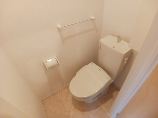 【トイレ】 | ヴィラ・シャンテＢ | トイレです