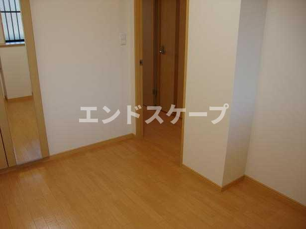レジェンドの内装|洋室
高崎、前橋のお部屋探しはエンドスケープまで！お客様の理想お聞かせ下さい♪