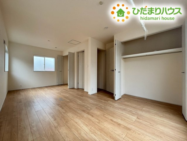 鴻巣市吹上本町2丁目　新築一戸建て　ブルーミングガーデン　01の寝室