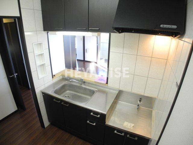 LA　PRECIEUSEのキッチン|※室内画像は別号室のもの