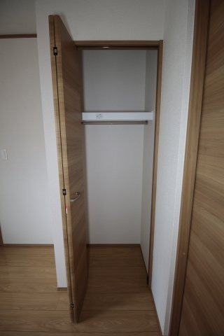 あすなろ市場町の内装|明るい室内です