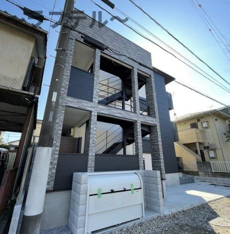 狭山市大字東三ツ木のアパート