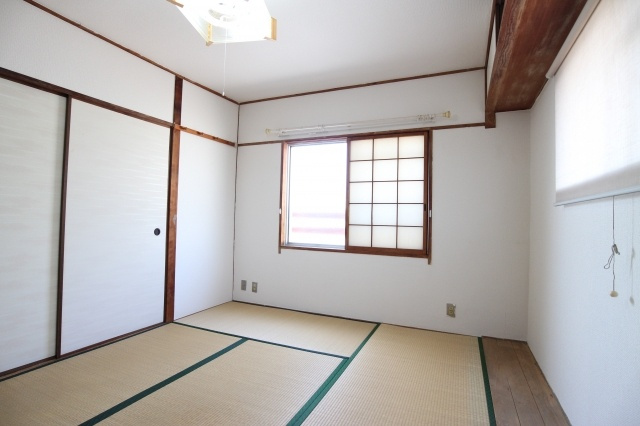 旭が丘コーポの和室