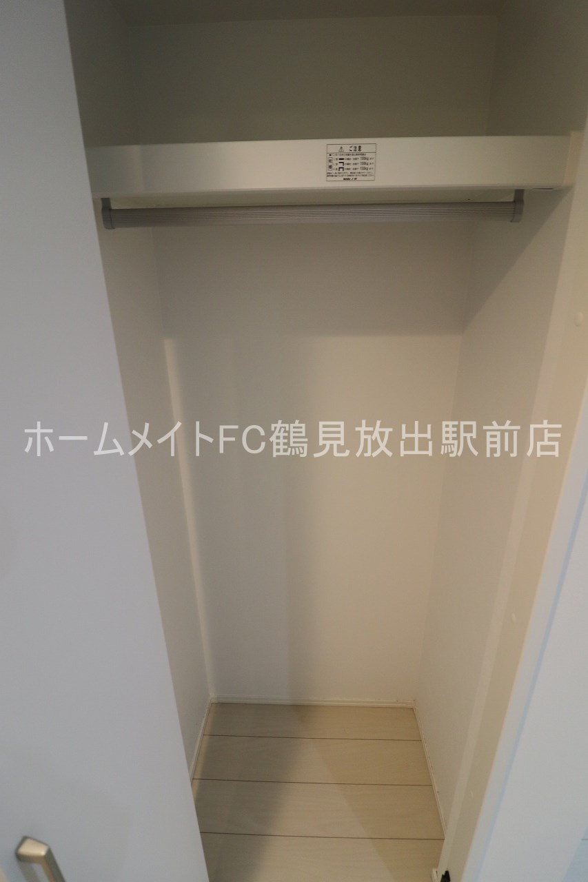 東大阪市森河内西１丁目のアパートの収納