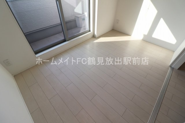 東大阪市森河内西１丁目のアパートの洋室