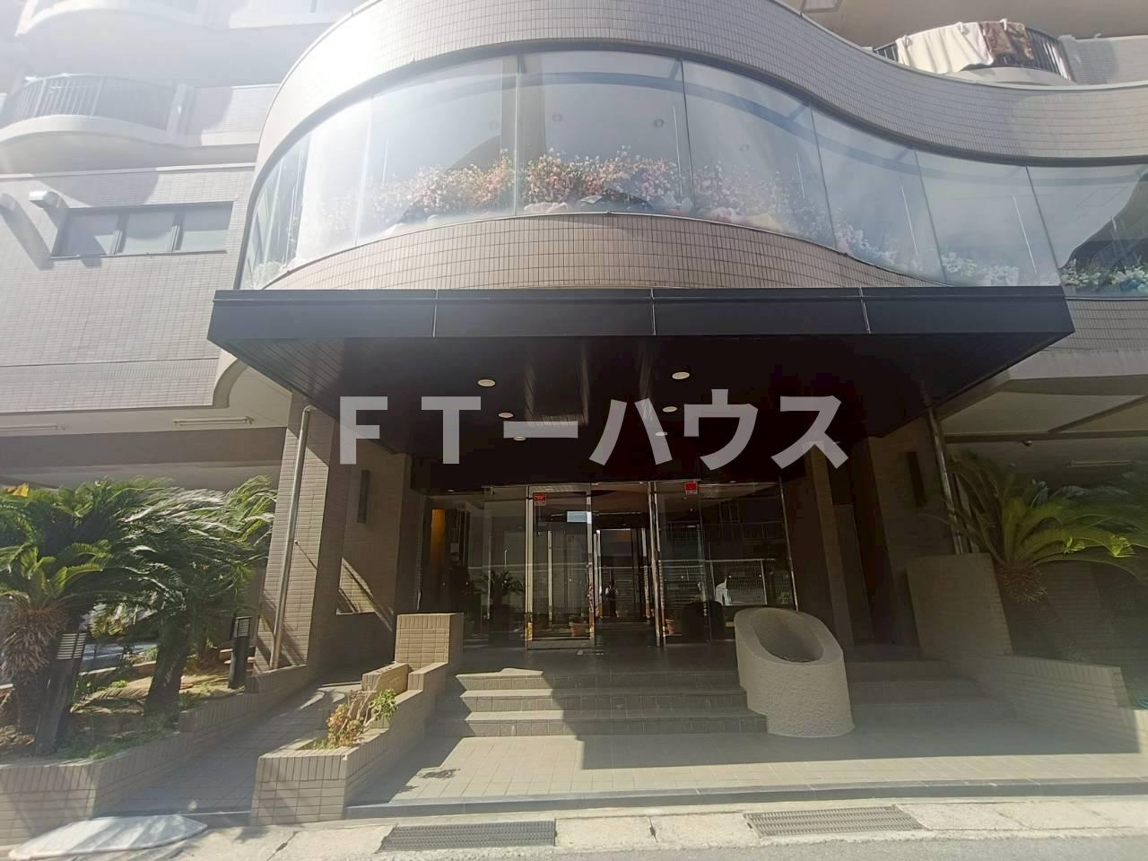 INSURANCE BLDG.Ⅸのエントランス