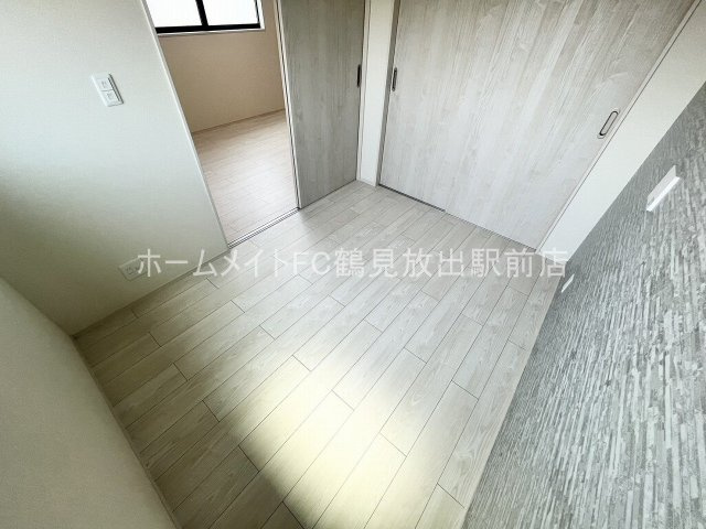 大阪市鶴見区浜３丁目のアパートの洋室