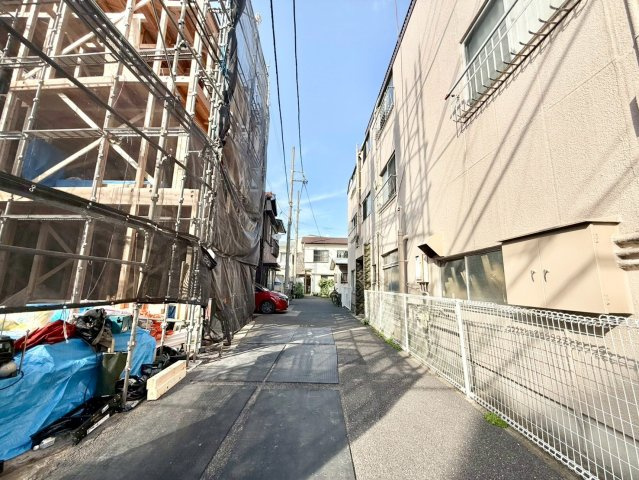 北区田端6丁目　新築戸建の前面道路含む現地写真|2026.04.20撮影

現地ご見学希望・資料請求などお気軽にお問い合わせ下さい！
03-5990-5201