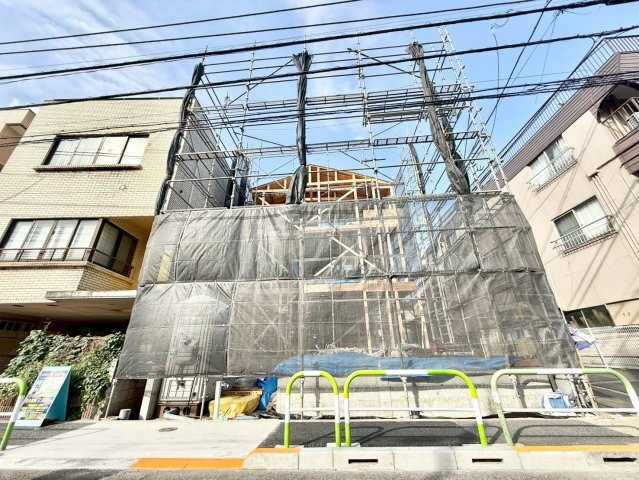 北区田端6丁目　新築戸建の外観|2026.04.20撮影

現地ご見学希望・資料請求などお気軽にお問い合わせ下さい！
03-5990-5201