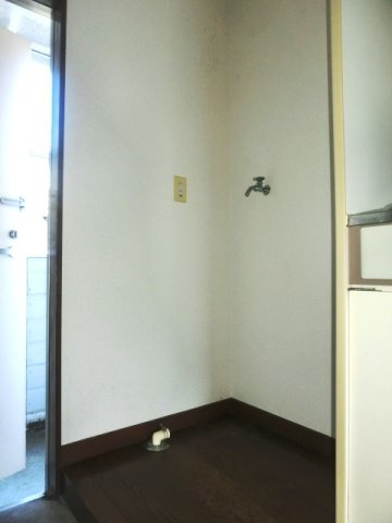 【その他】 | サンライズ東小金井 | 室内洗濯機置き場。（※参考写真）