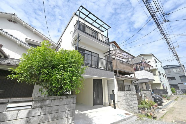 尼崎市東難波町4丁目中古戸建│4LDK+駐車2台可(制限有)