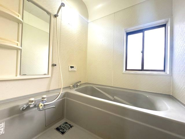 江戸川区興宮町売戸建の浴室|【ユニットバス】コンパクトで使いやすいお風呂です