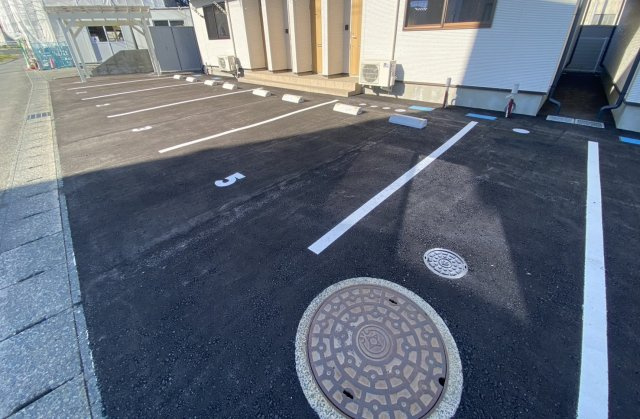 【新築】ヴェルデ青山Ａ棟の駐車場