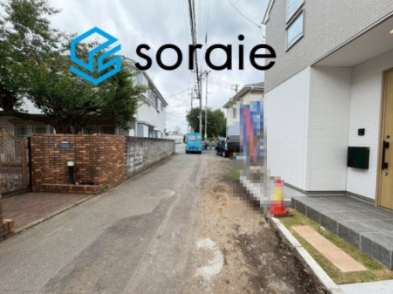 所沢市久米3期 全２棟 新築戸建　2号棟　Fitの前面道路含む現地写真|令和8年6月5日撮影。