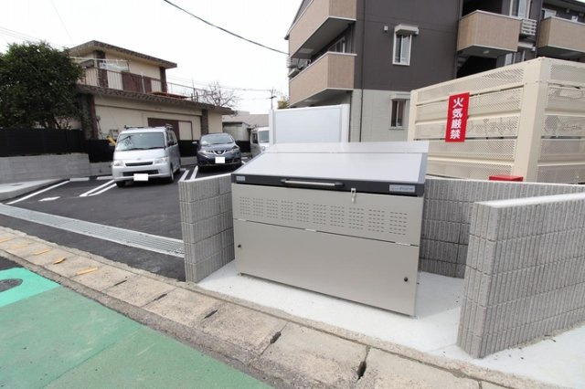 トレス城野貮番館