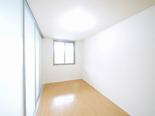 ｃｒｏｓｓｒｏａｄｓの洋室|居室もゆとりのある広さです