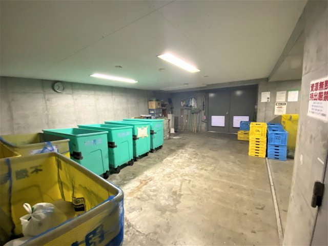 ゴミ置き場