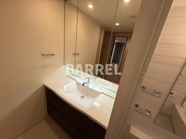 シエリアタワー千里中央の独立洗面台