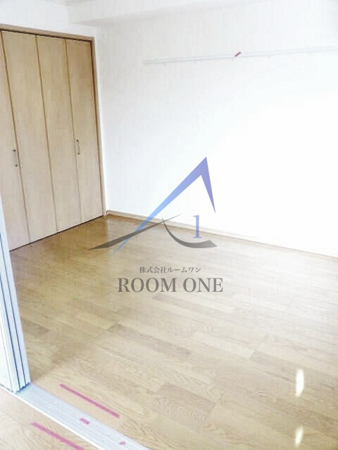 クエルボ烏山の居間・リビング|洋室のお部屋です。