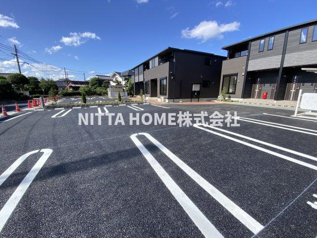 福知山市字長田のアパートの駐車場|敷地内に駐車場も完備！
