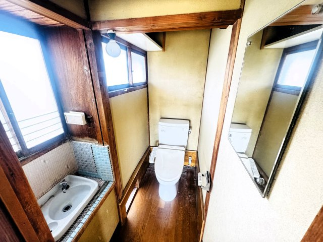 前橋市上新田町　中古住宅のトイレ|前橋市上新田町　中古住宅