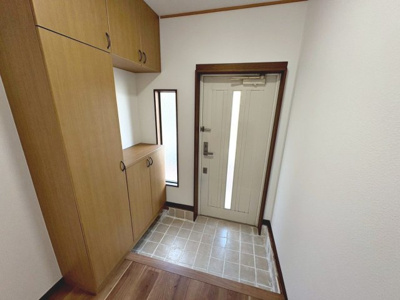 【玄関】 | 南ケ丘　中古一戸建