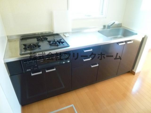 三鷹市下連雀３丁目のアパートのキッチン