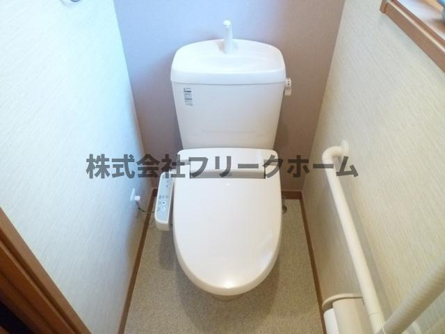 三鷹市下連雀３丁目のアパートのトイレ