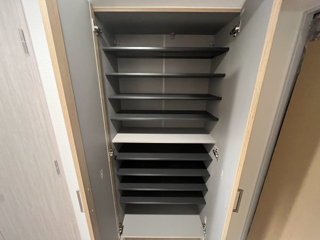 スプランディッド新大阪VIの収納
