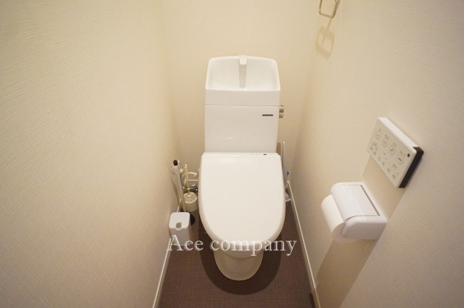 【トイレ】 | 東住吉区矢田3丁目 | トイレは1階と2階の2ヶ所に完備♪こちらは1階のシャワートイレです☆